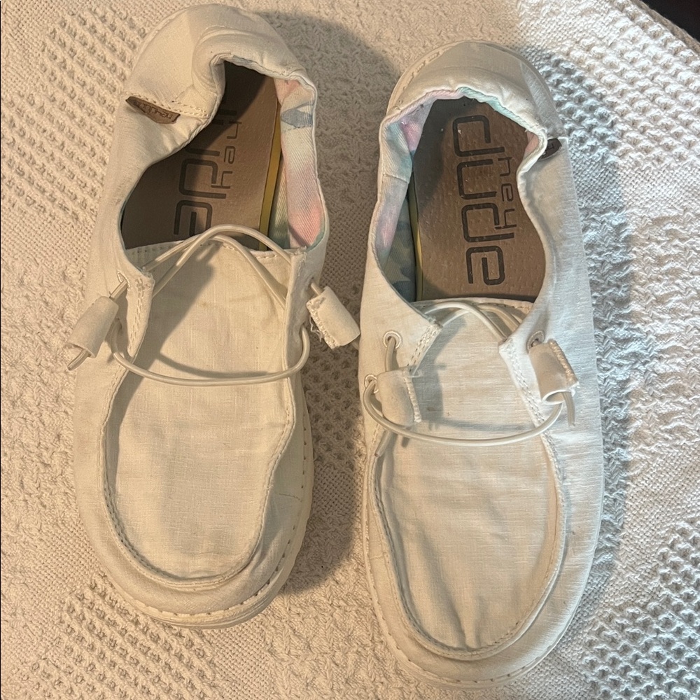 Hey Dude Women’s white slip on